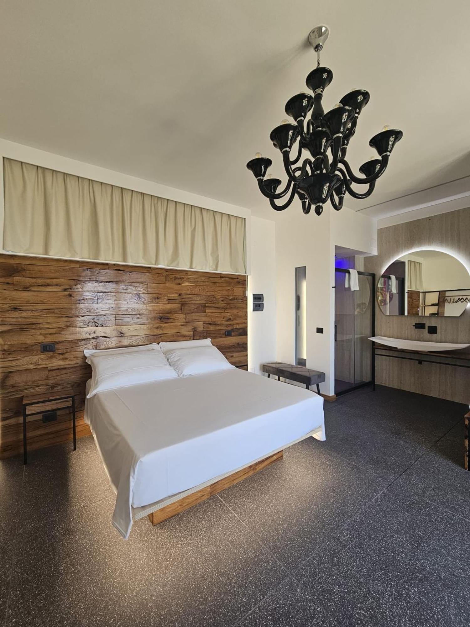 Dada Suites And Sea Сан Салво Екстериор снимка