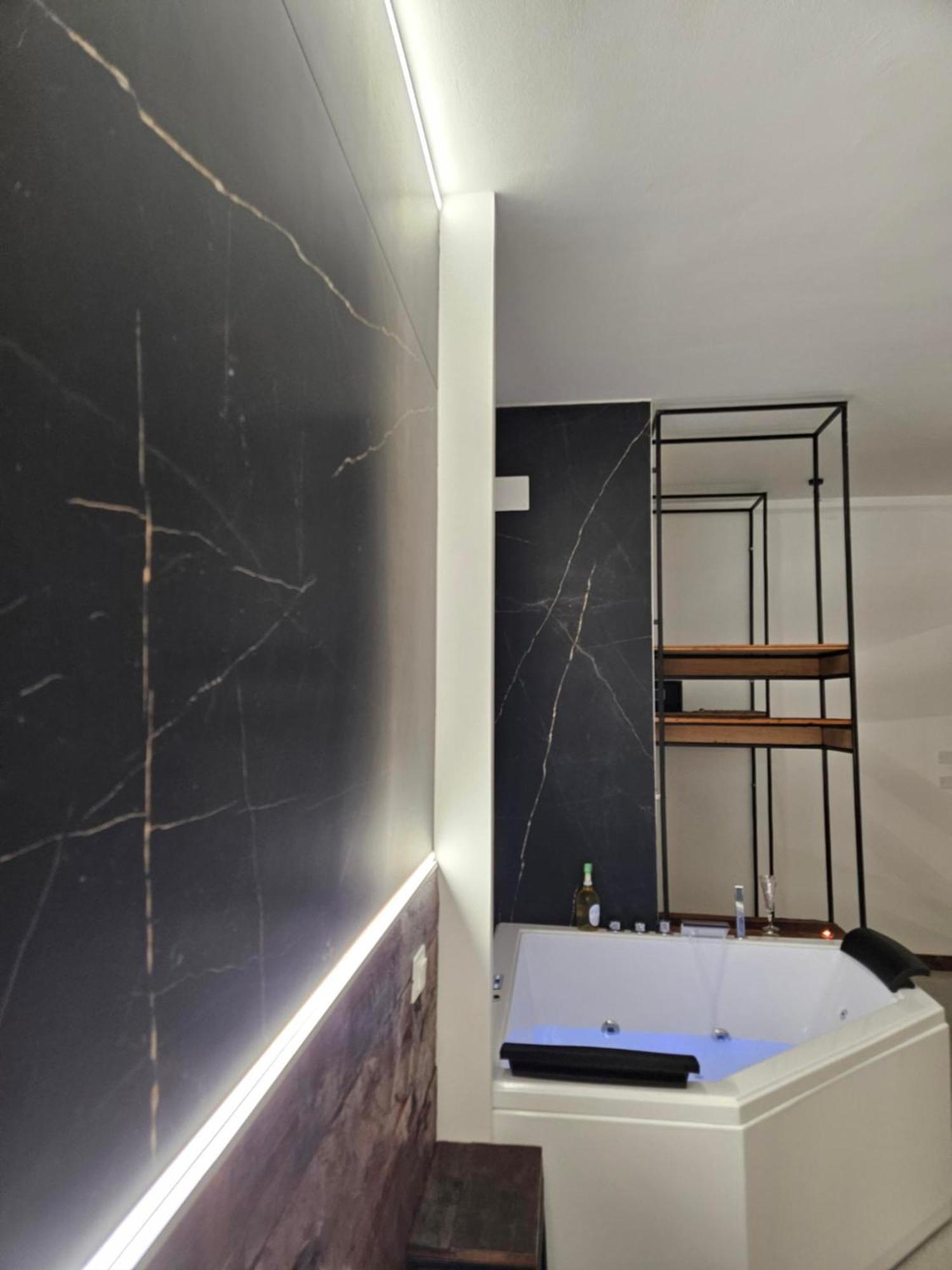 Dada Suites And Sea Сан Салво Екстериор снимка