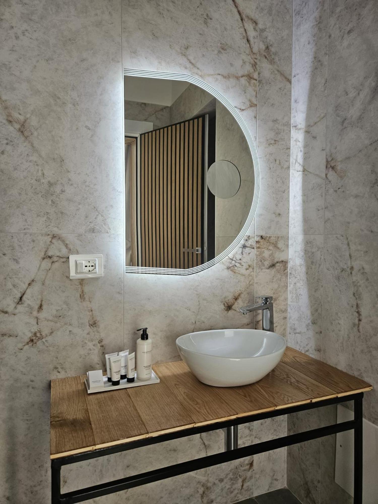 Dada Suites And Sea Сан Салво Екстериор снимка